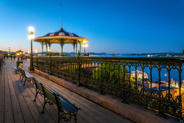 istock Kiosk on Dufferin terrace at night in the Upper town on Old Quebec, Canada 1464145452