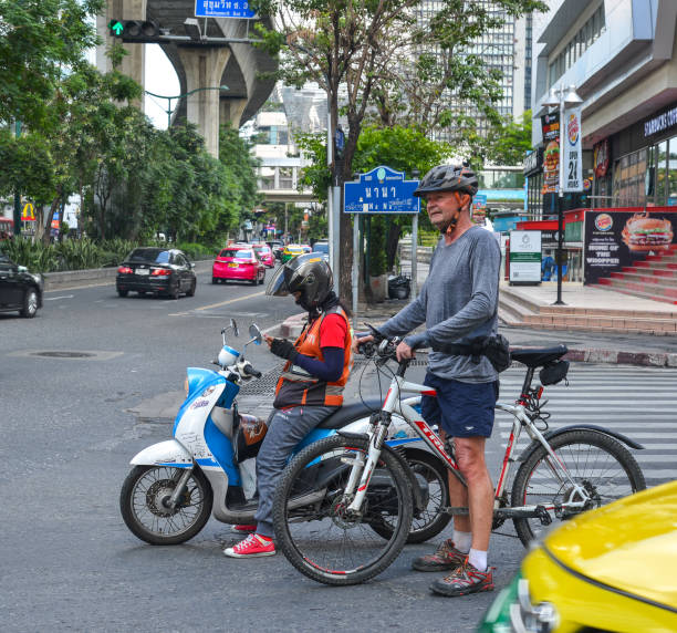 ulica w bangkoku, tajlandia - krungthep zdjęcia i obrazy z banku zdjęć