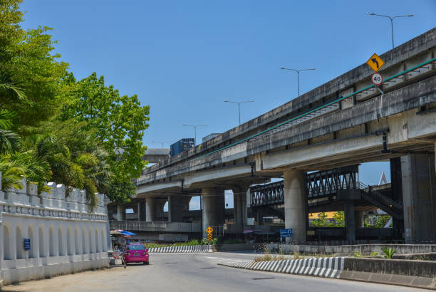 ulica w bangkoku, tajlandia - krungthep zdjęcia i obrazy z banku zdjęć