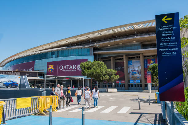 stadion camp nou. stadion drużyny football club barcelona. - barcelona fc obrazy zdjęcia i obrazy z banku zdjęć