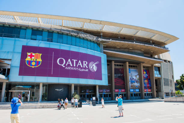 stadion camp nou. stadion drużyny football club barcelona. - barcelona fc obrazy zdjęcia i obrazy z banku zdjęć