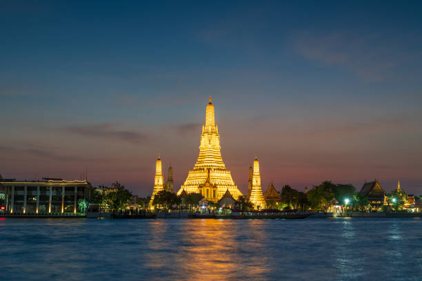 istock Wat Arun Ratchawararam (the Temple of Dawn) at twilight time, Bangkok, Thailand 1464195231