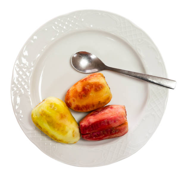 istock Peeled prickly pears (opuntia) ready to eat 1464258587