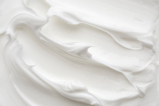 white lotion beauty skincare cream texture cosmetic product background - creme chantilly imagens e fotografias de stock