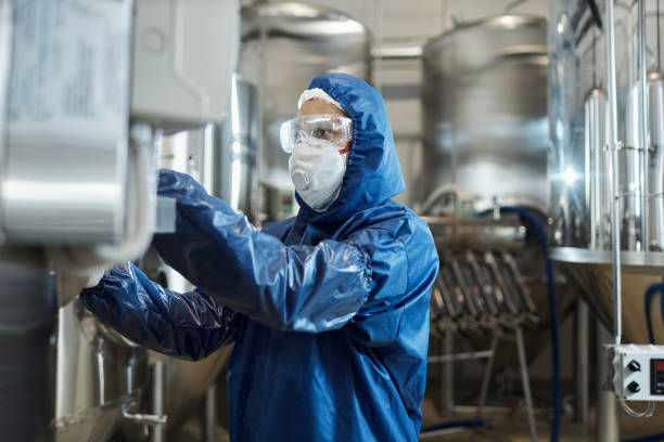 istock Male worker wearing protective gear at factory workshop 1464359901
