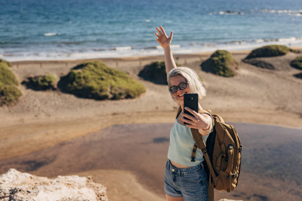 istock Seldfie by the sea 1464470419