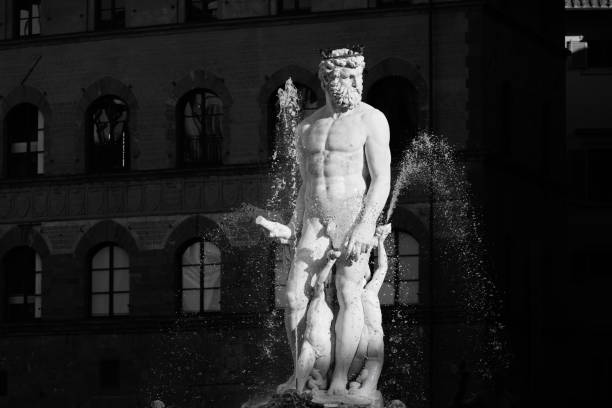 フィレンツェイタリアのネプチューン噴水像 - renaissance statue italy florence italy ストックフォトと画像