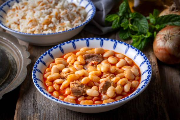 istock Turkish foods; dried bean, Beans with minced meat (kuru fasulye) 1464559915