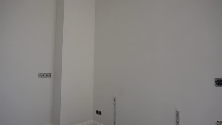 Repair in the apartment. Leveling and plastering walls. Replacing outlets and wiring. Refurbishment company. Architect