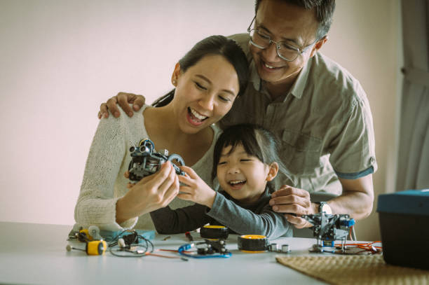 istock Building the Future Together: A Family Robotics Adventure 1464681399