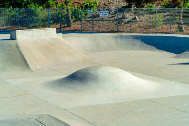 istock Daylight view of an empty skate park 1464686577