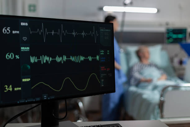istock Monitor in hospital ward showing bmp from patient 1464693769
