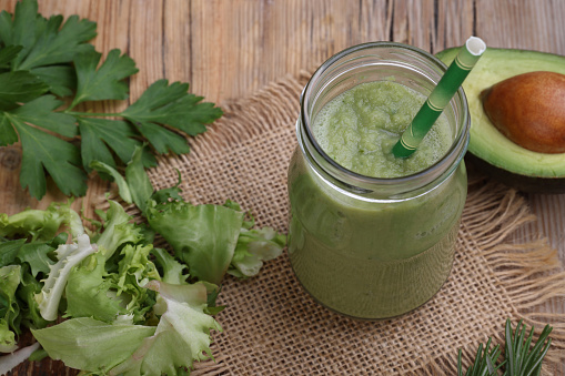Healthy Avocado Celery Detox Drinks