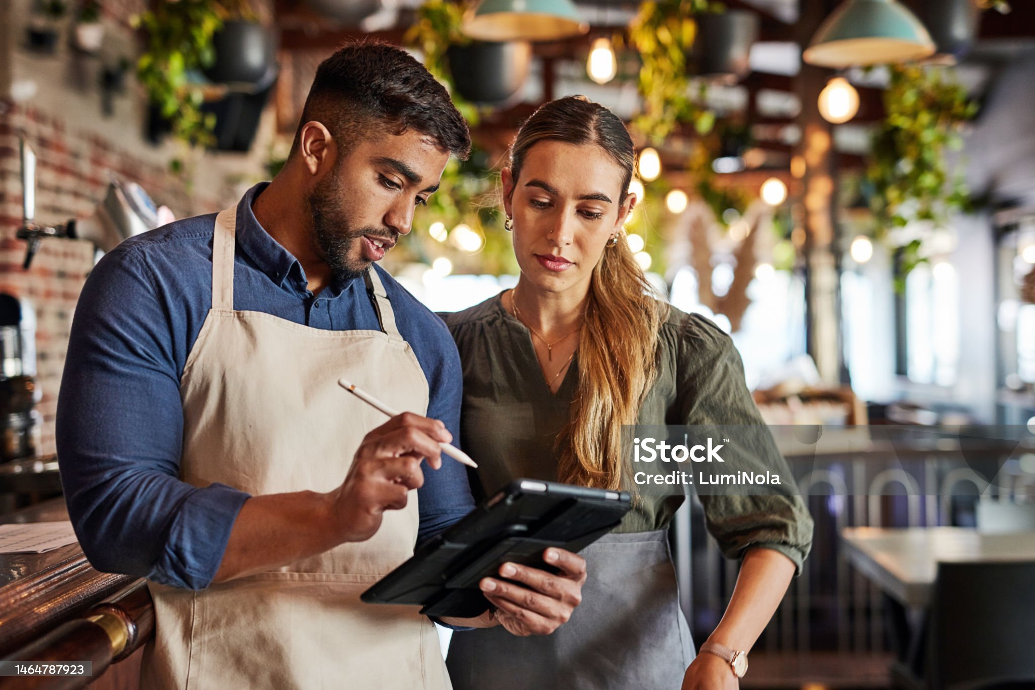 Tablet checklist bartender