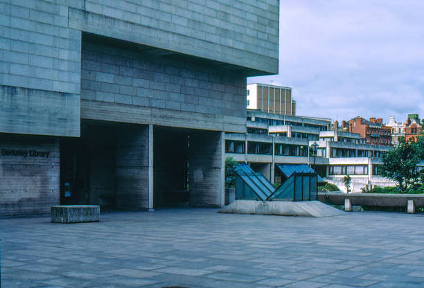 1980s old Positive Film scanned, Berkeley Library and Social Science Building in TRINITY College, Dublin, Ireland 1980s old Positive Film scanned, Berkeley Library and Social Science Building in TRINITY College, Dublin, Ireland. trinity college library stock pictures, royalty-free photos & images