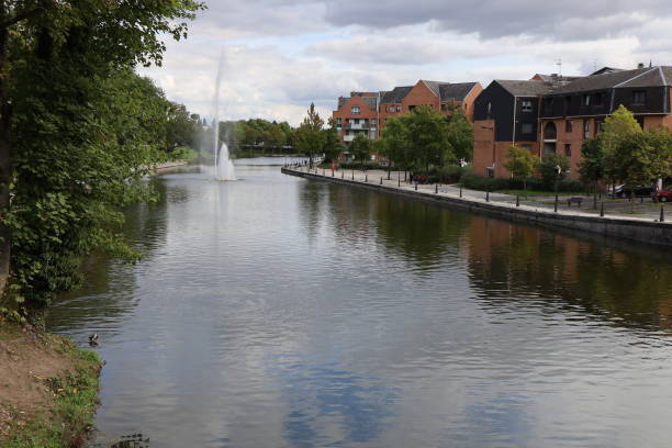 istock Arras - The Scarpe canal 1464985077