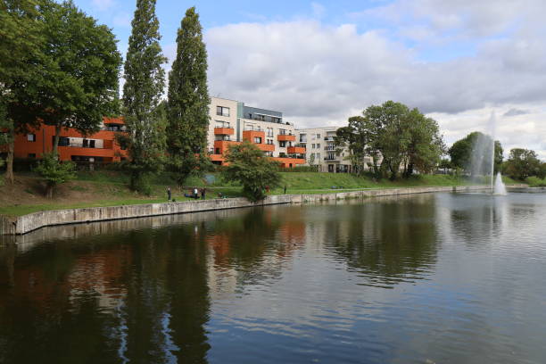istock Arras - The Scarpe canal 1464985080