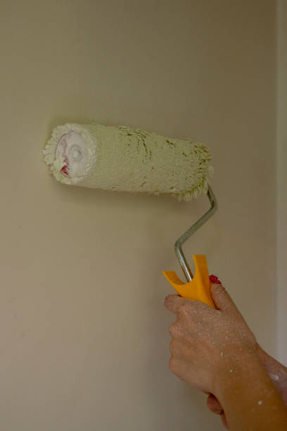 istock Painting wall 1465120869