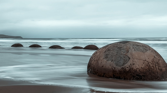 Tide coming in at Moeraki boulder beach