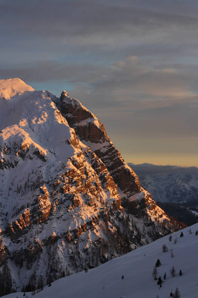 istock MONTE AVERAU - DOLOMITES UNESCO HERITAGE 1465220890
