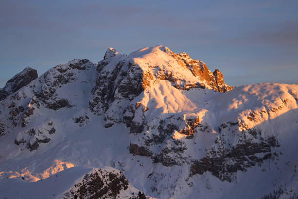 istock MONTE AVERAU - DOLOMITES UNESCO HERITAGE 1465220953