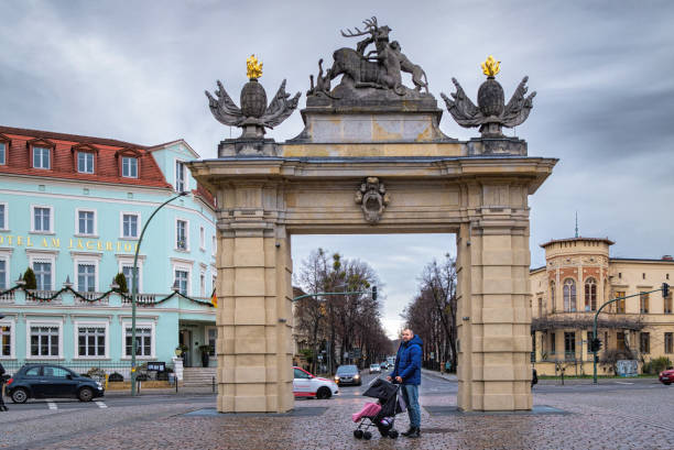 stare miasto w poczdamie, brandenburgia - winter city germany brandenburg zdjęcia i obrazy z banku zdjęć