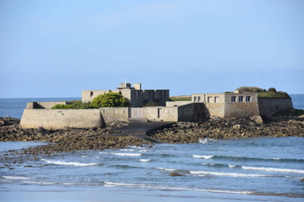 istock Fortress on an island - Brittany 1465254648