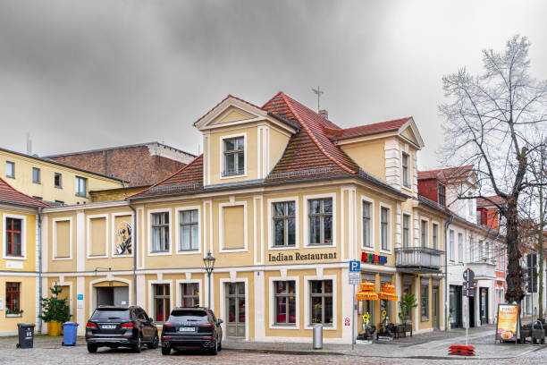 старый город в потсдаме, бранденбург - winter city germany brandenburg стоковые фото и изображения