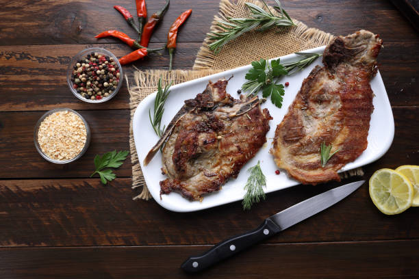 chuletas de cerdo - fillet meat portion fillet steak fotografías e imágenes de stock