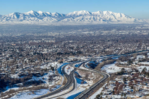 istock Winter view from Cannon Pointe trail in Salt Lake City 1465320121