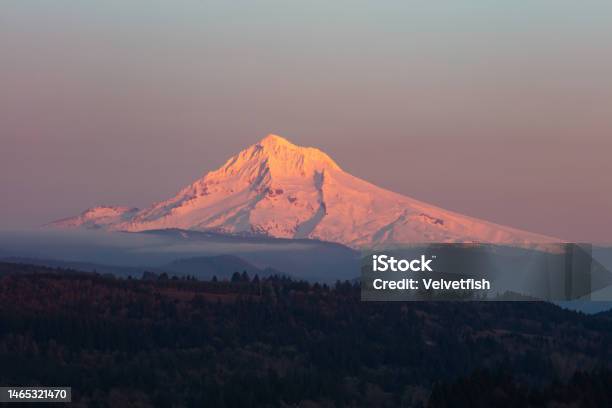 Mount Hood Oregon At Sunset Stock Photo - Download Image Now - Adventure, Beauty, Cascade Range