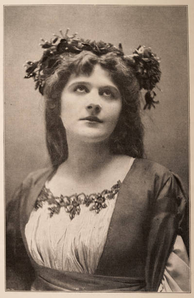 julie opp eine amerikanische theaterschauspielerin, als hymen in wie es euch gefällt, viktorianisches theater, 1890er, 19. jahrhundert - william shakespeare fotos stock-grafiken, -clipart, -cartoons und -symbole