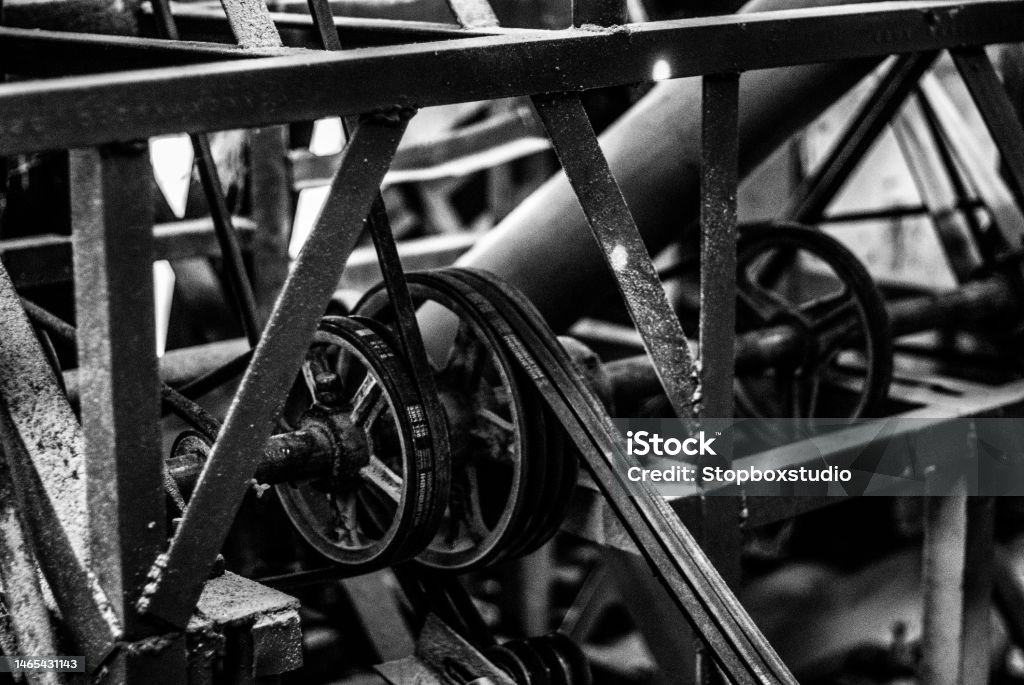 First Rice Milling Machine Old Rice Milling Machine Stock Photo - Download Image Now ...
