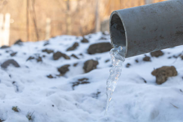 istock Frozen Beauty: Close-Up of Ice Cubes Formed from Chimney's Flow 1465468051