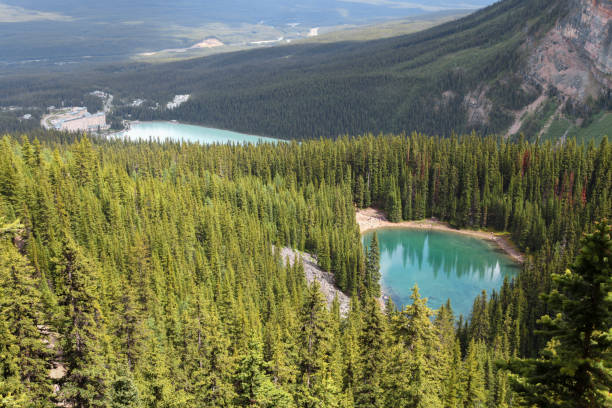 istock Lake Agnes and Lake Louise 1465470739