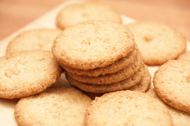 istock Fresh baked round cookies 1465499316