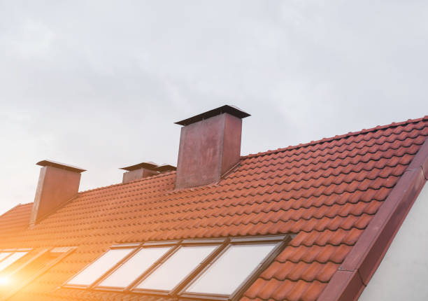 istock tiled roof with attic 1465512531