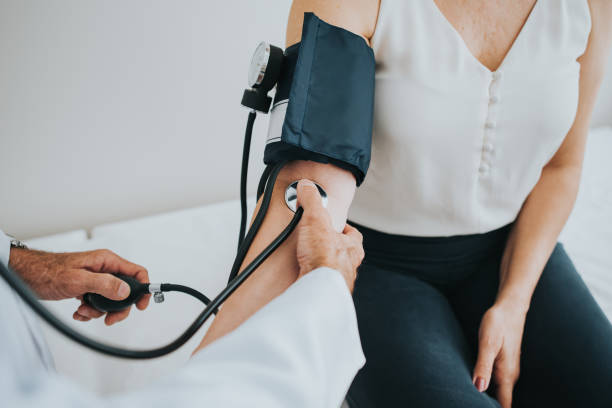 istock Measuring patient's body pressure 1465573004