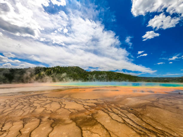 istock Grand prismatic spring in Yellowstone National park 1465630127