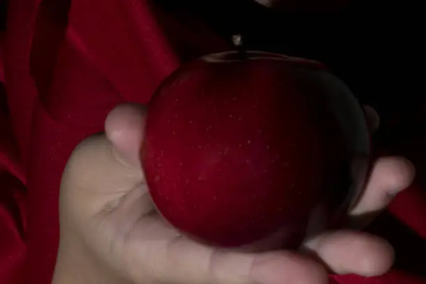 Una manzana roja