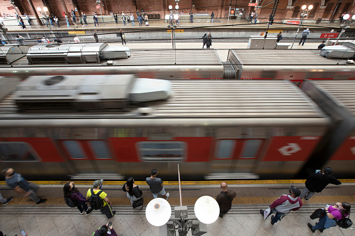 Sao Paulo, Brazil, july, 20, 2022. Moving inside the Luz Station, trains and passengers at the boarding and landing platforms, in the Bom Retiro neighborhood, in the center of Sao Paulo, SP.