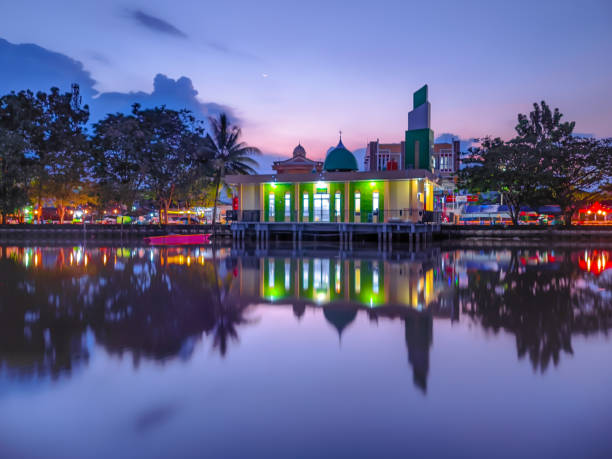 istock Al - Falah Mosque in Samarinda, Indonesian 1465702493