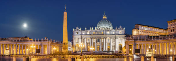 petersdom vatikanplatz rom panorama - vatican stock-fotos und bilder