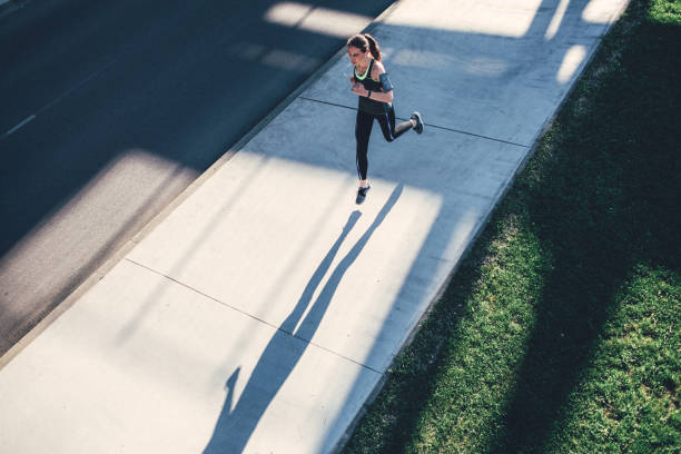 istock Sportswoman running 1465775079