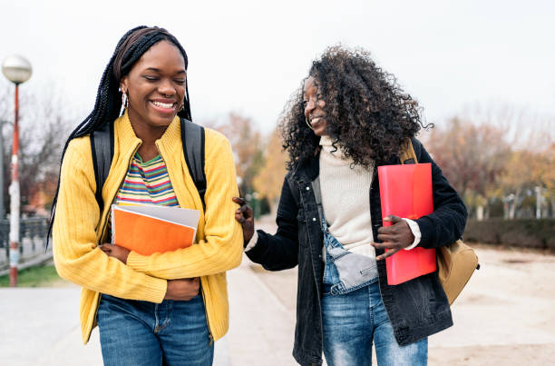 istock Cheerful Black Female Friends 1465805025