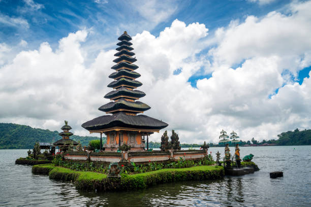 istock Pura Ulun Danu temple 1465816523