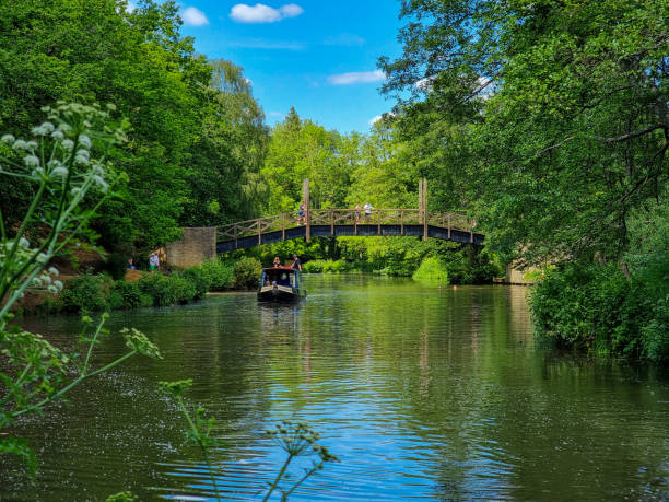istock A beautiful British countryside scene on the River Wey Navigation 1465831312
