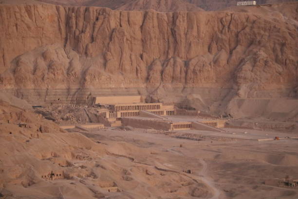 istock Air Balloon in Luxor 1465864824