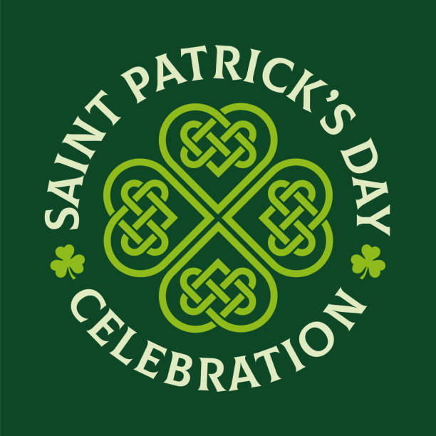 dzień świętego patryka z symbolem czterolistnej koniczyny na zielonym tle. - st patricks day clover four leaf clover irish culture stock illustrations