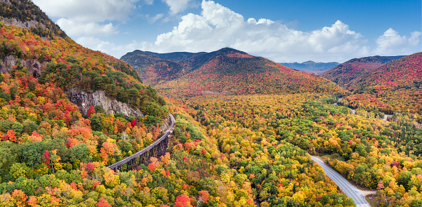 Autumn foliage at Frankenstein Cliff on Crawford Notch Road in the White Mountain national Forest - New Hampshire